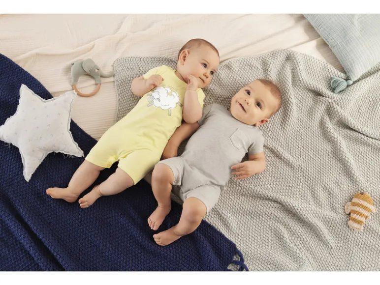2 baby pyjama's<lupilu® Hot