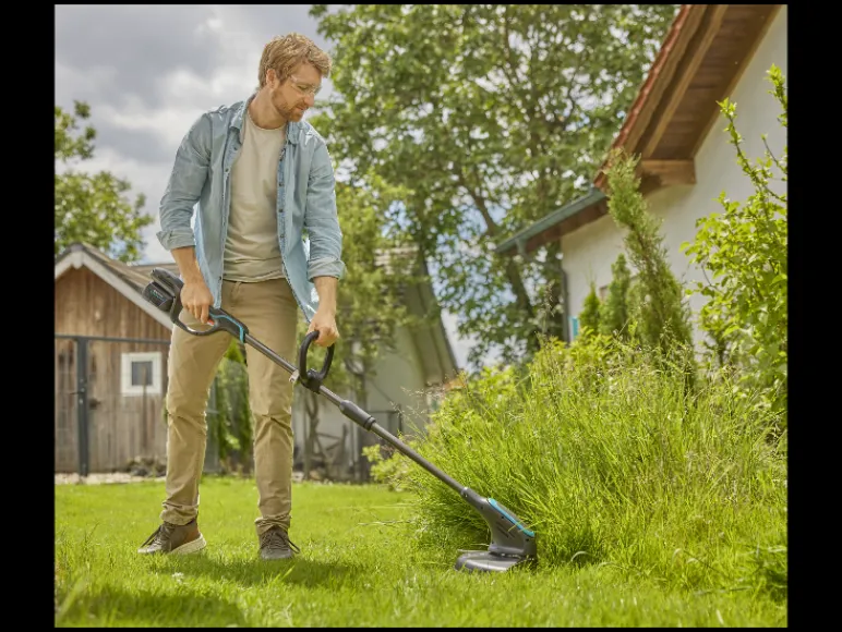 Accu-grastrimmer PowerTrim 30/18V P4A Ready-To-Use Set<Gardena Outlet