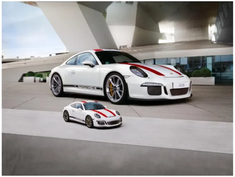 3D-puzzel auto<Ravensburger Hot