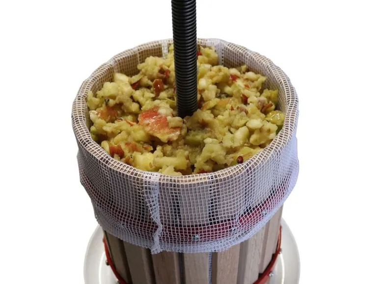 fruitpers, 6, 12, 18 of 30 liter, mechanisch, met stalen spindel<Güde Discount