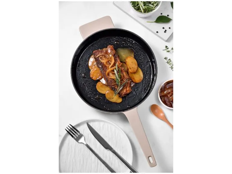 Gietijzeren pan 25 cm<Masterpro