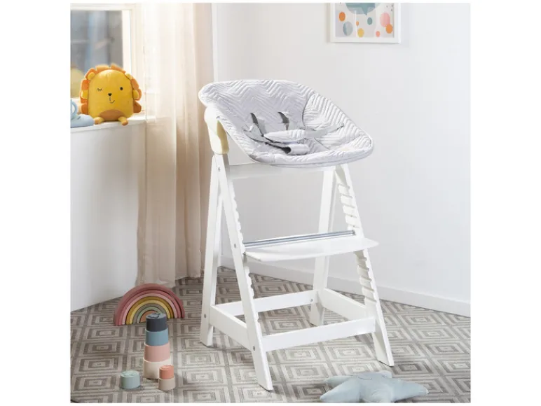 Houten kinderstoel met eetplank<roba New