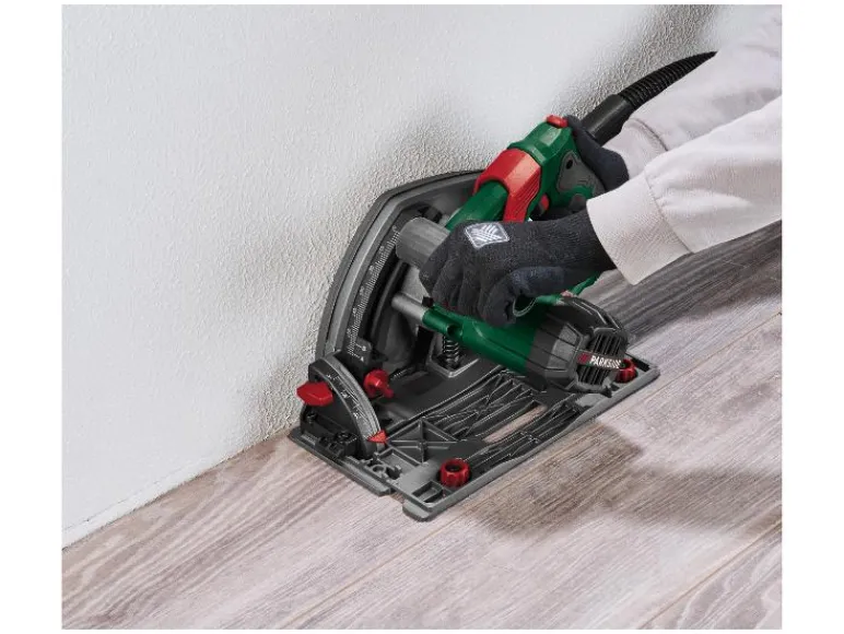 Invalzaag met geleiderail 1200 W<PARKSIDE®